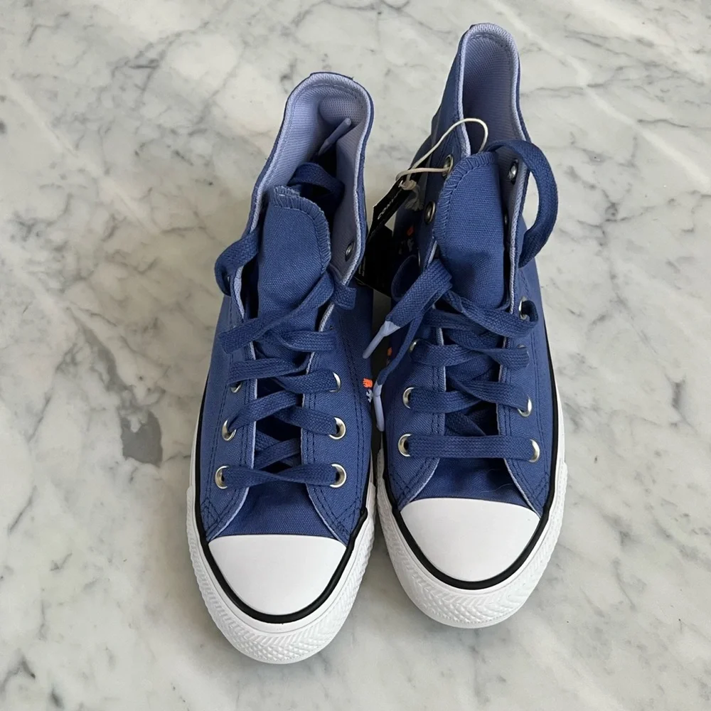 NWT Converse Chuck Taylor High Top w/ Flowers - Picture 3 of 5